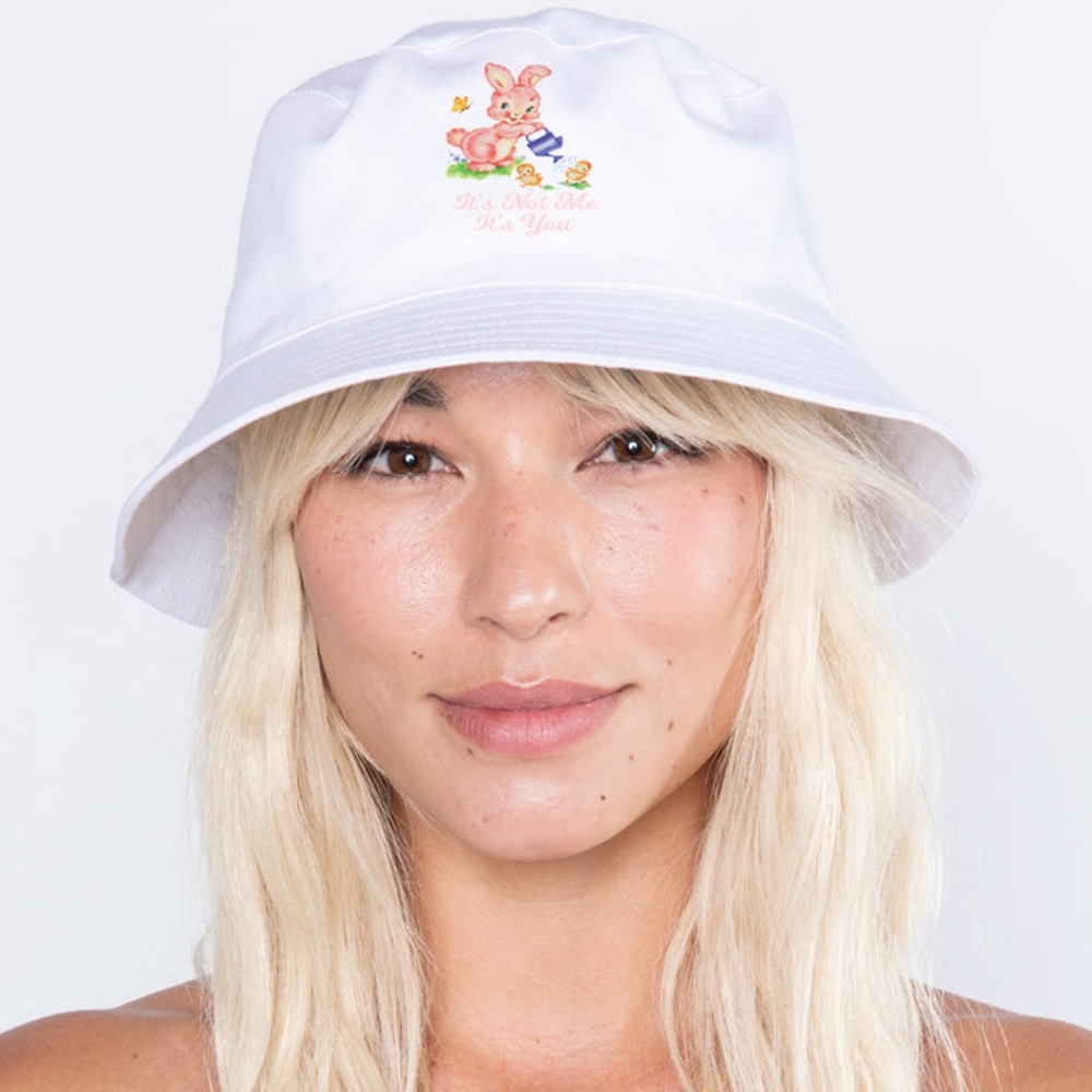 BSR By Samii Ryan White "It's Not Me, It's You" Bucket Hat NWOT